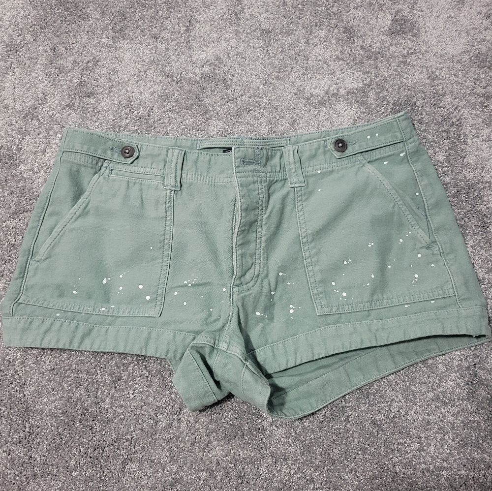 Abercrombie & Fitch Low Rise Green Shorts